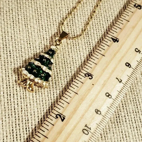 Christmas Tree Green White Gold Enamel Holiday Pendant Necklace - Picture 6 of 6